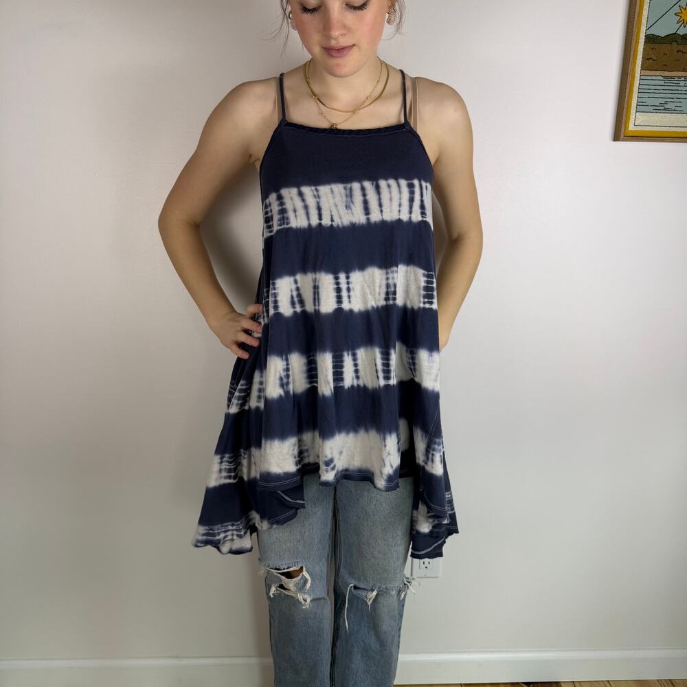 Free People We the Free Seashell tie dye blue & white tunic tank size Small